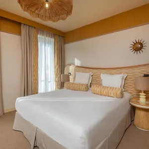 4* מלון La Malmaison Boutique